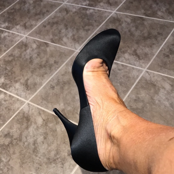 Prada black silk shoes size 39 - Picture 8 of 9